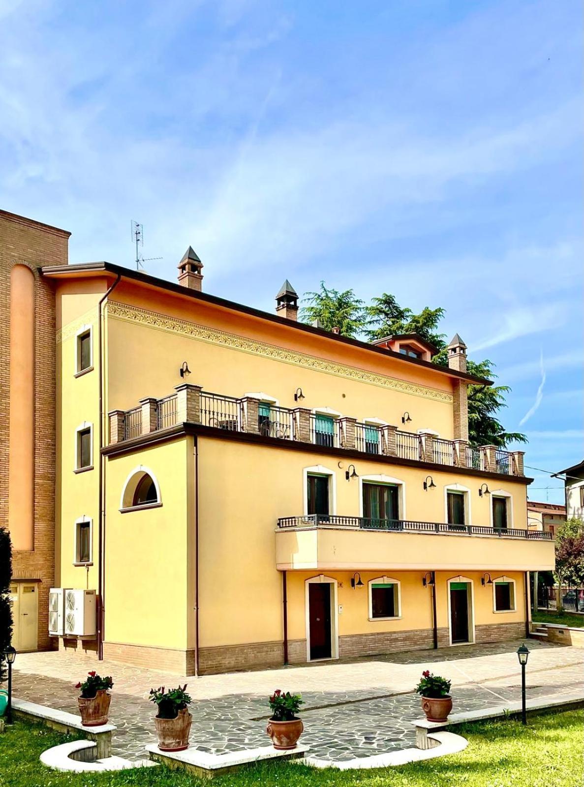 Villa Adige Luxury - M&M Holiday House Perugia Exterior photo